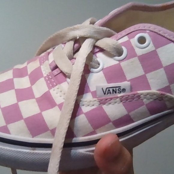 vans womans 6.5 purple skater shoes or everyday shoes barley used! - Picture 2 of 8
